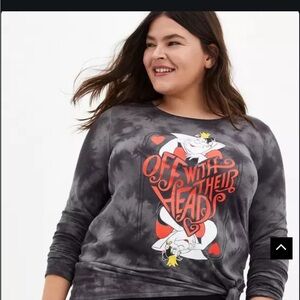 Disney Villains queen of hearts Black Shirt nwot 3x